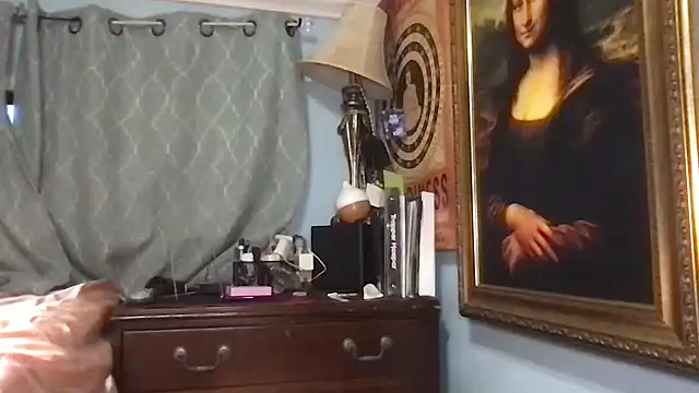 Snapshot of LuLuValenttine101 chatting on 9, 7, 2026 LuLuValenttine101 online show from 9, 7, 2026