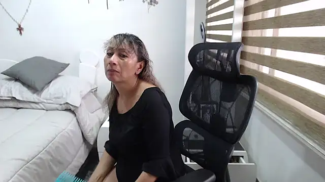 jesy hot online show from 28, 3, 2026