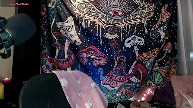 Hannah-Valhalla online show from 31, 10, 2025