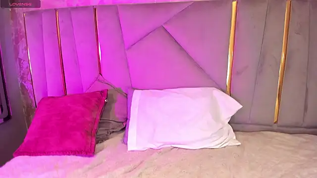 Snapshot of Sariitaa_ chatting on 7, 2, 2026 Sariitaa online show from 7, 2, 2026