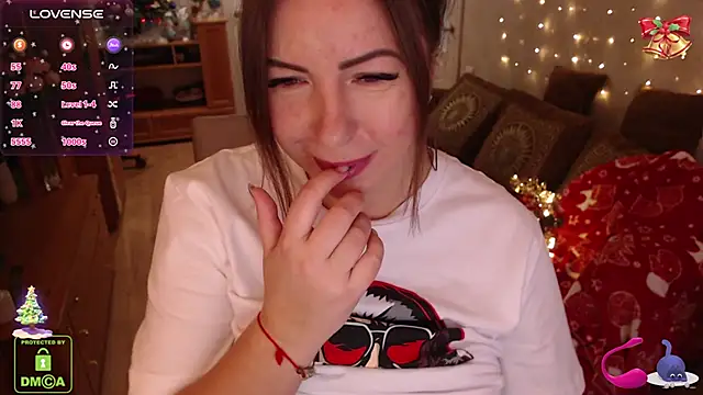 LauraClarck online show from 16, 12, 2024