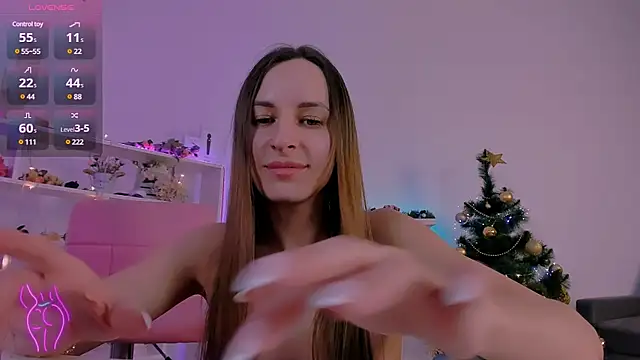 Snapshot of Alice_in_the__Wonderland chatting on 1, 1, 2025 Alice in the Wonderland online show from 1, 1, 2025