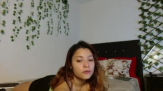 Snapshot of 3littleschoolteens chatting on 12, 10, 2025 3littleschoolteens online show from 12, 10, 2025