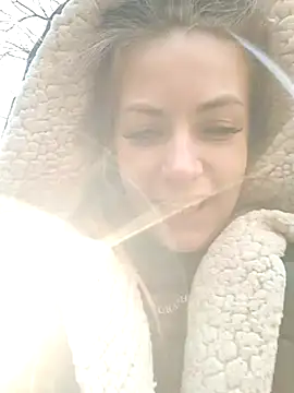 Keli Jessi online show from 10, 2, 2025