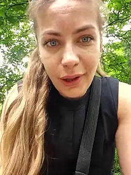 Snapshot of Keli_Jessi chatting on 23, 5, 2026 Keli Jessi online show from 23, 5, 2026