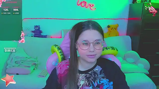 Lolisuccub online show from 28, 1, 2025