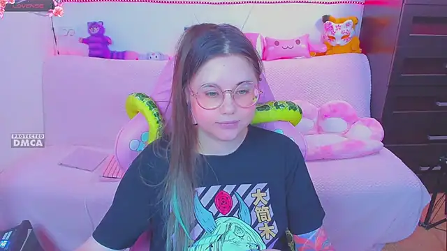 Lolisuccub online show from 5, 2, 2025