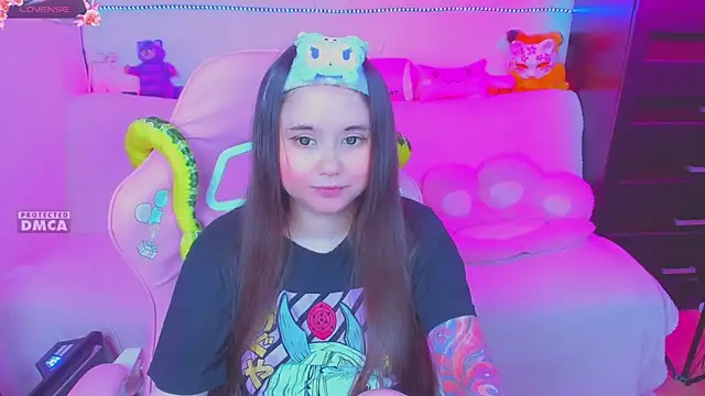 Lolisuccub online show from 6, 2, 2025