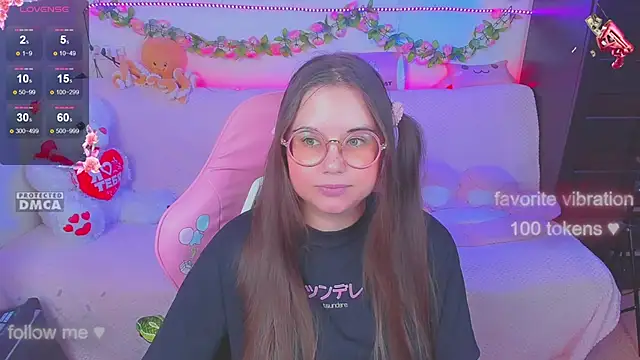 Lolisuccub online show from 17, 9, 2025