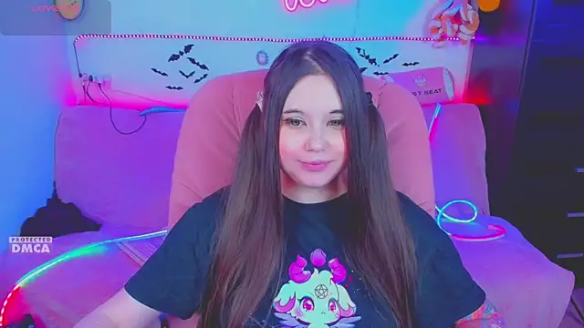 Lolisuccub online show from 20, 4, 2026