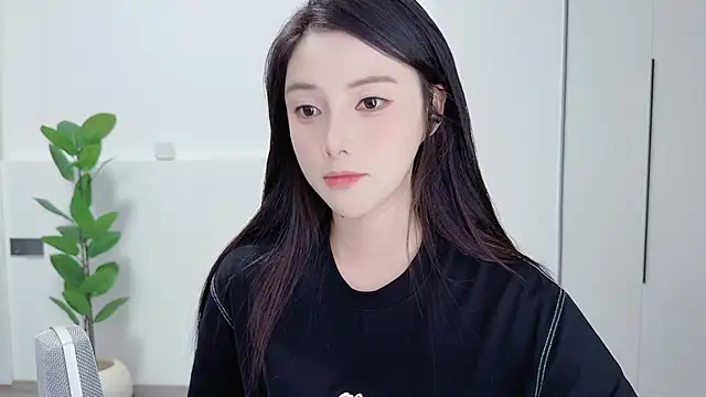 HaagenDazs  online show from 8, 10, 2025