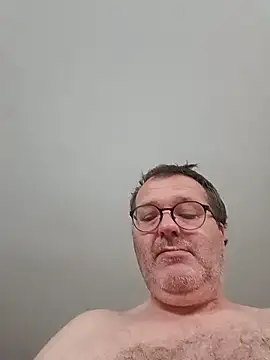 Snapshot of mike9473 chatting on 19, 6, 2026 mike9473 online show from 19, 6, 2026