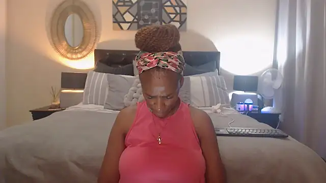 Creamyass22 online show from 24, 1, 2025