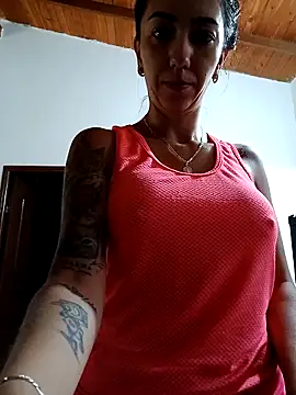 Snapshot of LunaZambrano chatting on 19, 3, 2025 LunaZambrano online show from 19, 3, 2025