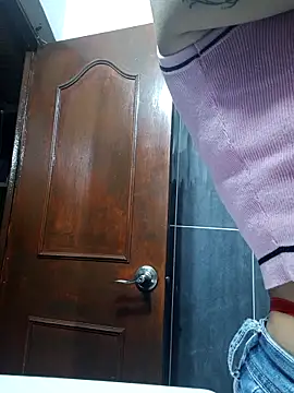 LunaZambrano online show from 10, 2, 2026