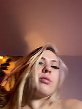 AnjaAmelia online show from 9, 12, 2024