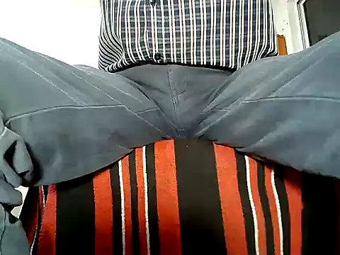 Snapshot of manan28 chatting on 6, 11, 2025 manan28 online show from 6, 11, 2025