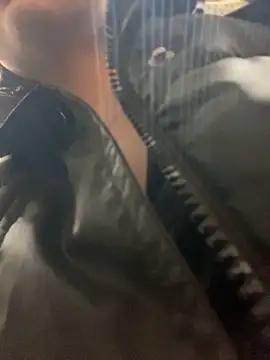 KrisMagnoly online show from 9, 2, 2025