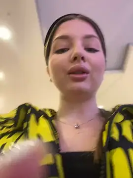 KrisMagnoly online show from 4, 3, 2026