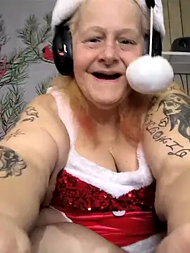 davisdesiresxh online show from 4, 12, 2025