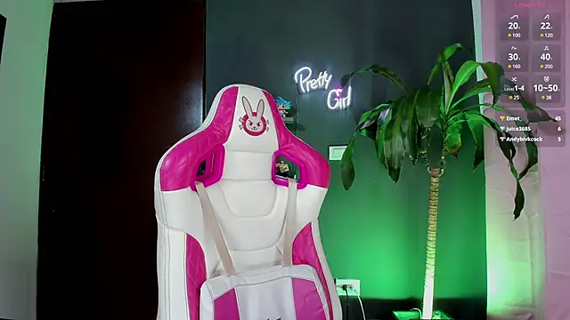 Katiehill 1 online show from 7, 3, 2025