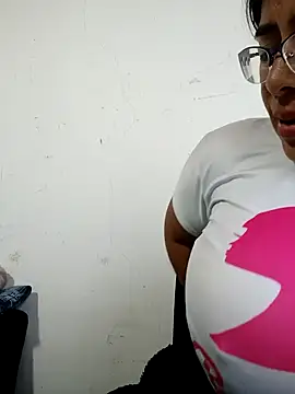   valentina18 online show from 22, 1, 2025