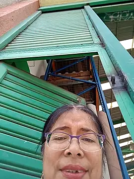   valentina18 online show from 4, 3, 2025