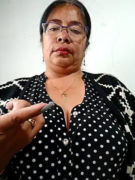   valentina18 online show from 4, 3, 2025