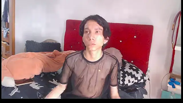 Snapshot of LAICK_01 chatting on 19, 10, 2025 LAICK 01 online show from 19, 10, 2025