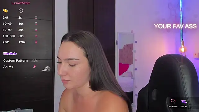 Snapshot of ava_blue chatting on 13, 2, 2025 ava blue online show from 13, 2, 2025