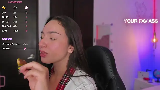 Snapshot of ava_blue chatting on 19, 2, 2025 ava blue online show from 19, 2, 2025