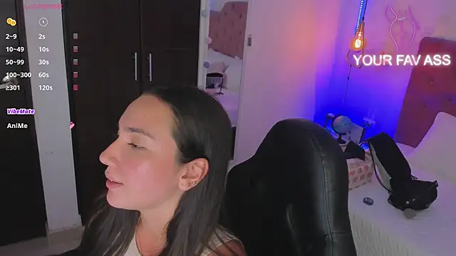 Snapshot of ava_blue chatting on 22, 3, 2025 ava blue online show from 22, 3, 2025