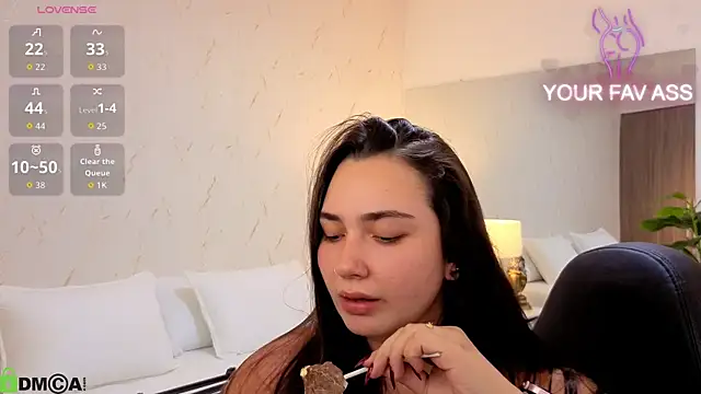 Snapshot of ava_blue chatting on 9, 10, 2025 ava blue online show from 9, 10, 2025