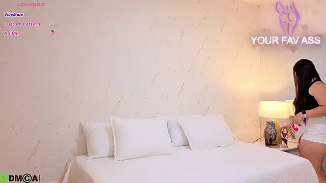 Snapshot of ava_blue chatting on 16, 10, 2025 ava blue online show from 16, 10, 2025