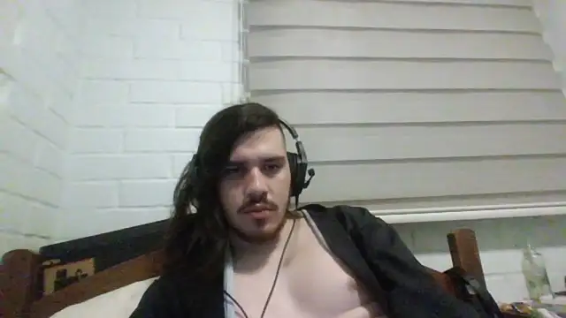 Snapshot of hung_weeb chatting on 20, 1, 2025 hung weeb online show from 20, 1, 2025