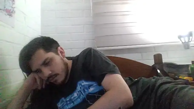 Snapshot of hung_weeb chatting on 4, 3, 2025 hung weeb online show from 4, 3, 2025