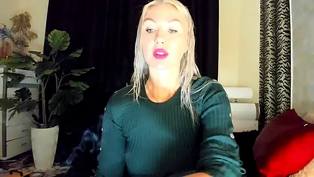 Snapshot of _SABOTAGE_ chatting on 1, 10, 2025 SABOTAGE online show from 1, 10, 2025