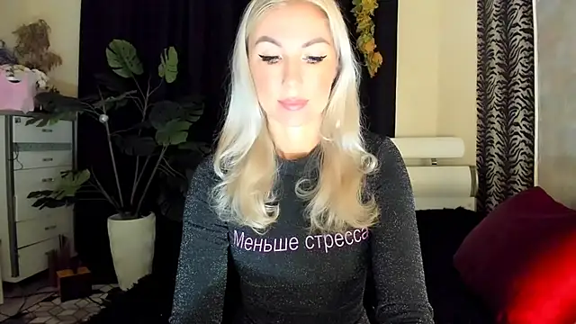 Snapshot of _SABOTAGE_ chatting on 15, 10, 2025 SABOTAGE online show from 15, 10, 2025