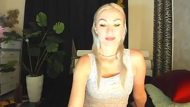 Snapshot of _SABOTAGE_ chatting on 15, 11, 2025 SABOTAGE online show from 15, 11, 2025