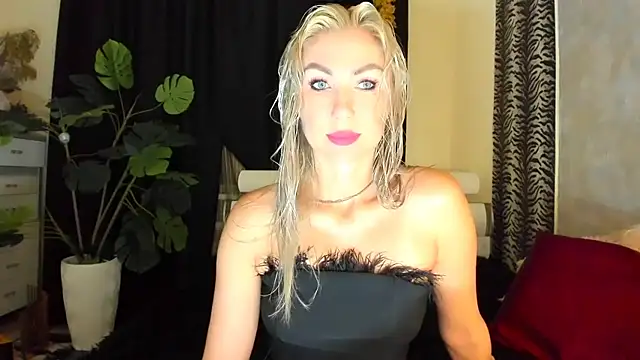 Snapshot of _SABOTAGE_ chatting on 16, 11, 2025 SABOTAGE online show from 16, 11, 2025