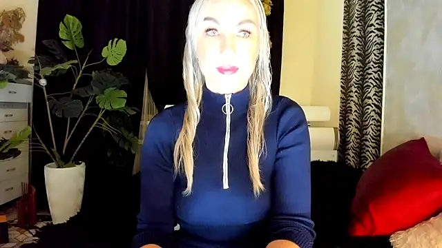 Snapshot of _SABOTAGE_ chatting on 19, 11, 2025 SABOTAGE online show from 19, 11, 2025