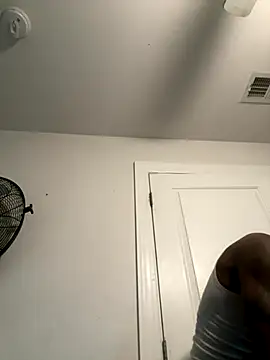 Chocolate Droppa online show from 17, 9, 2025