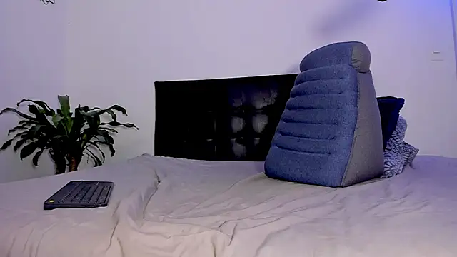 Eiden allenx online show from 4, 2, 2025