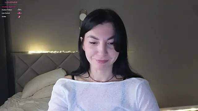 Snapshot of Mary_love16 chatting on 17, 11, 2025 Mary love16 online show from 17, 11, 2025