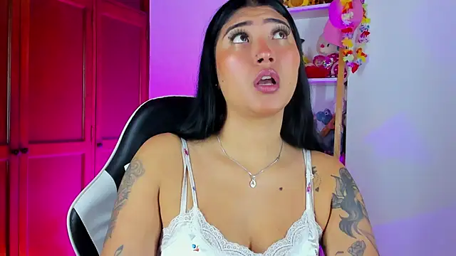 eymy-hadid online show from 10, 10, 2025