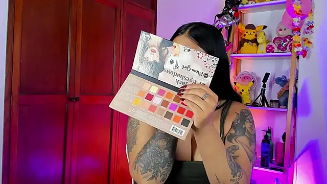 eymy-hadid online show from 7, 11, 2025