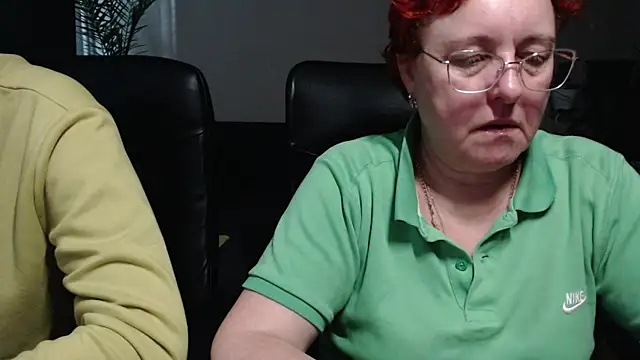 Snapshot of JoannaAndNeighbour chatting on 7, 11, 2025 JoannaAndNeighbour online show from 7, 11, 2025