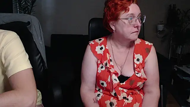 Snapshot of JoannaAndNeighbour chatting on 17, 11, 2025 JoannaAndNeighbour online show from 17, 11, 2025