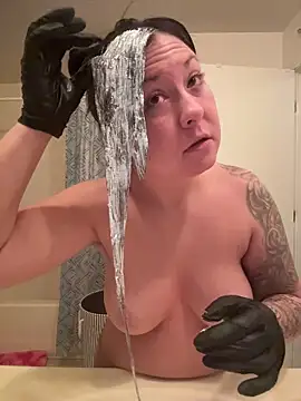 Snapshot of ImpressYouDaily chatting on 20, 12, 2025 ImpressYouDaily online show from 20, 12, 2025