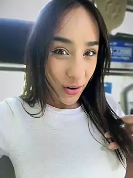 Snapshot of __IRIS__ chatting on 18, 12, 2024 IRIS online show from 18, 12, 2024